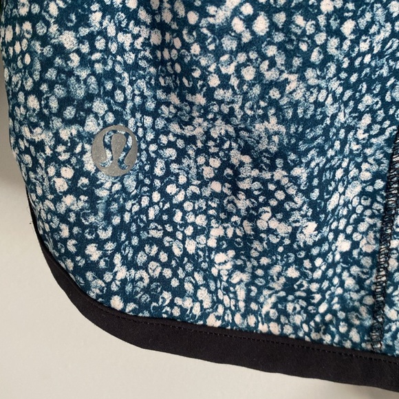 Lululemon Run Speed Short size 4 
Pebble Print Parfait Pink Alberta Lake Black - Picture 10 of 11